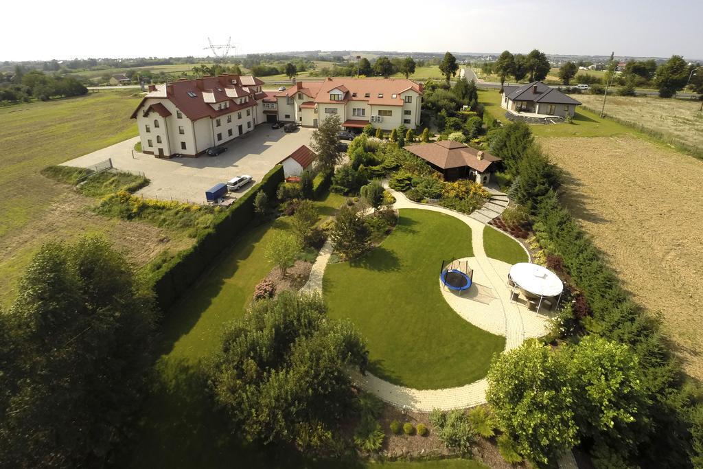 Hotel Panorama Ostrowiec Świetokrzyski Exterior foto